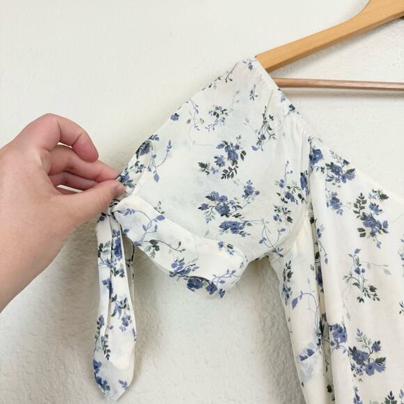 Reformation Meredith Maxi Dress in White Blue Floral Madeline Print - Picture 6 of 12